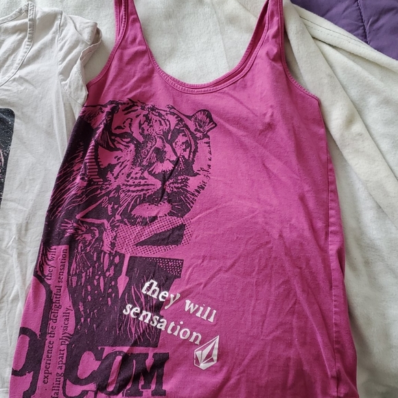 🙋‍♀️Volcom bundle - Picture 2 of 5